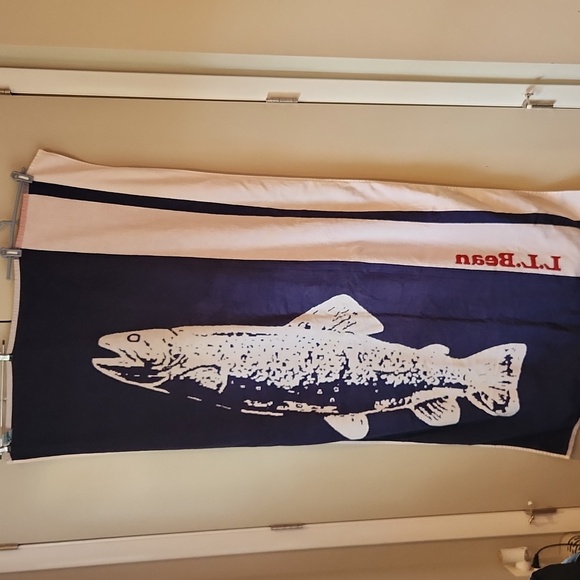 Vintage L.L. Bean Trout Graphic Towel - Picture 4 of 4